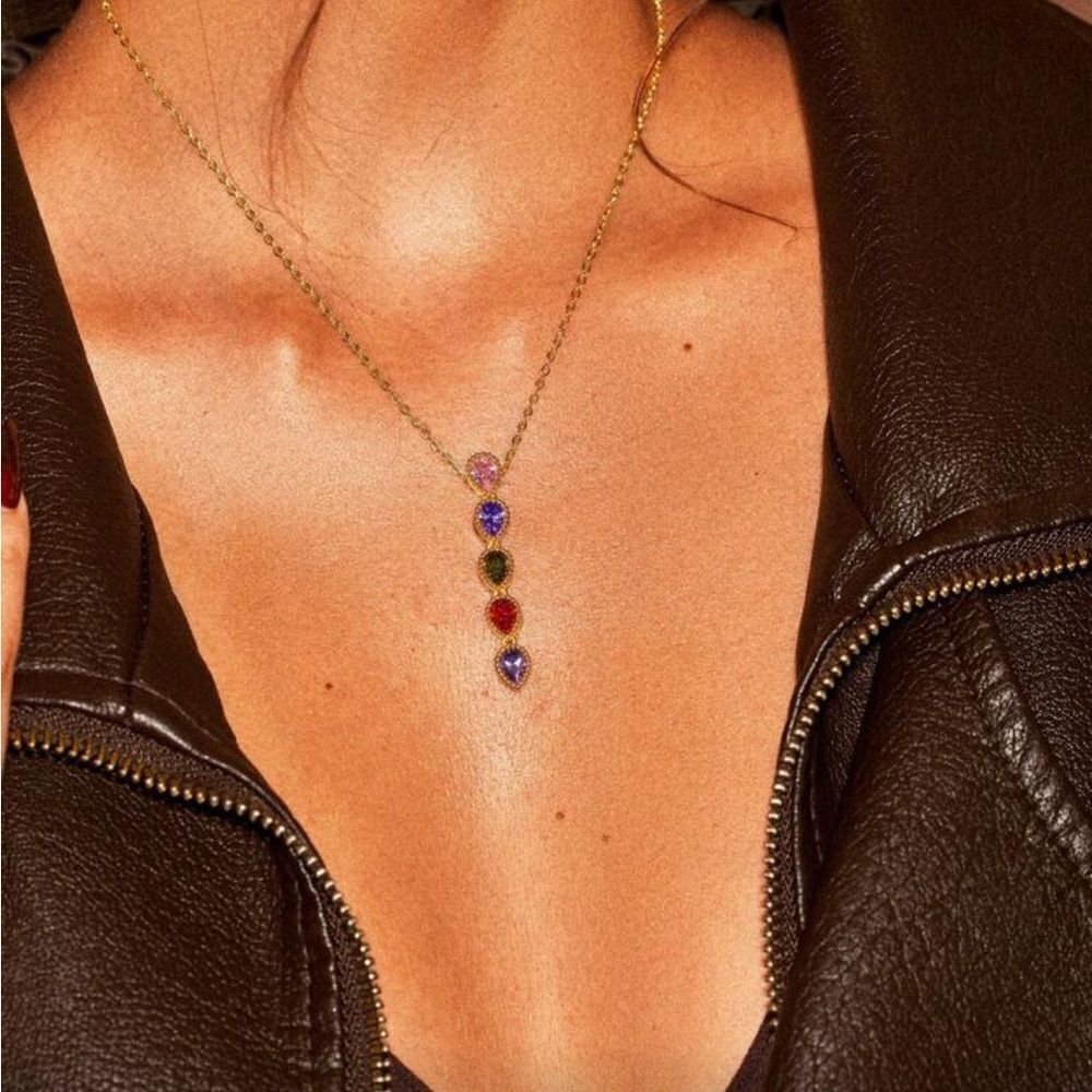 Multi-Color Gemstone Pendant Necklace Q526